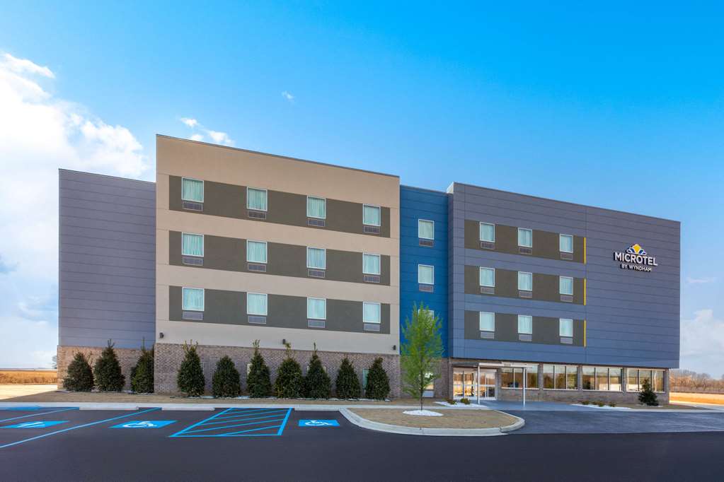 Microtel Inn & Suites by Wyndham Olive Branch - photo 6