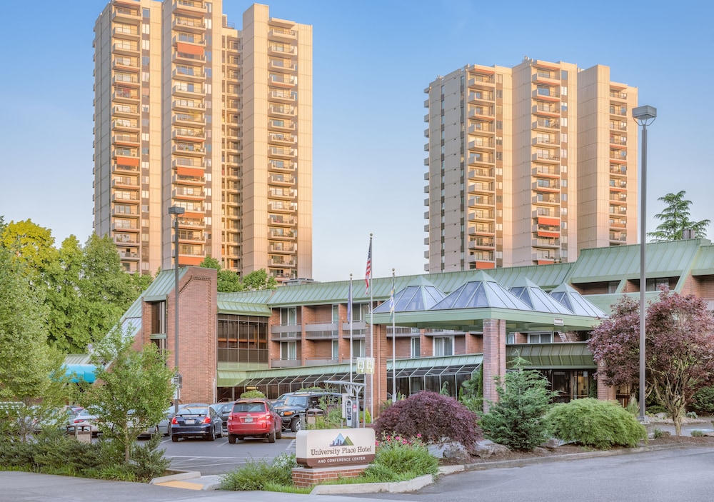 University Place Hotel & Conference Center - photo 33