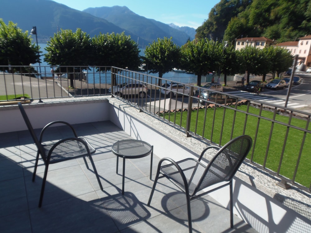 Albergo Dongo - carbon neutral hotel in Dongo