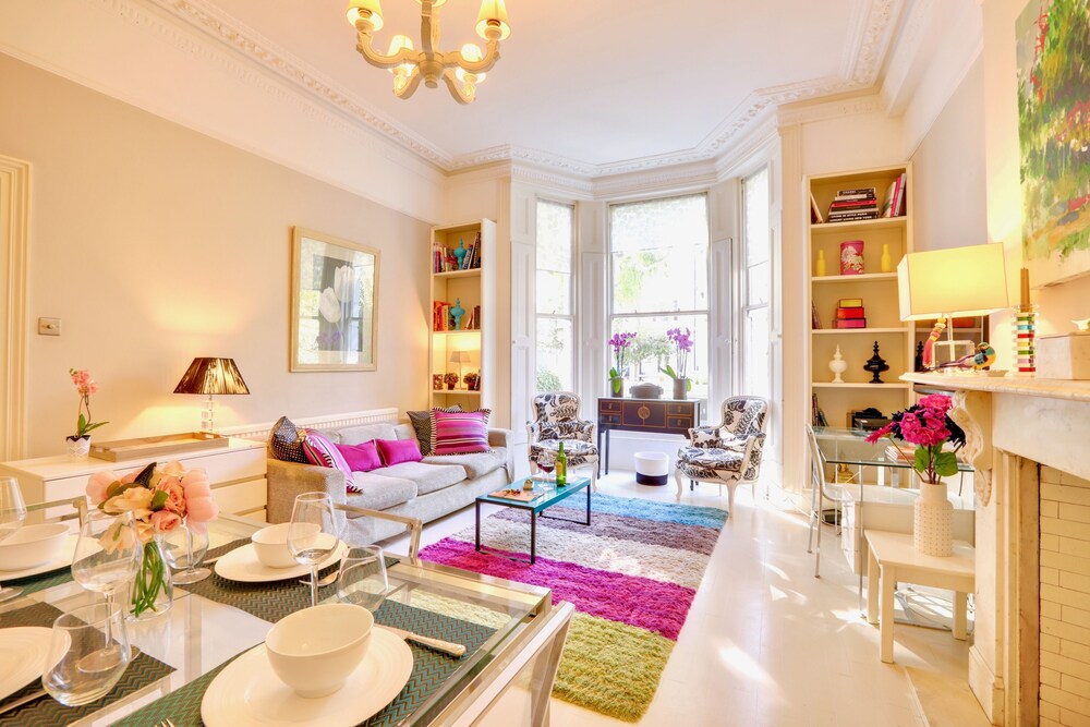Stylish Kensington Living