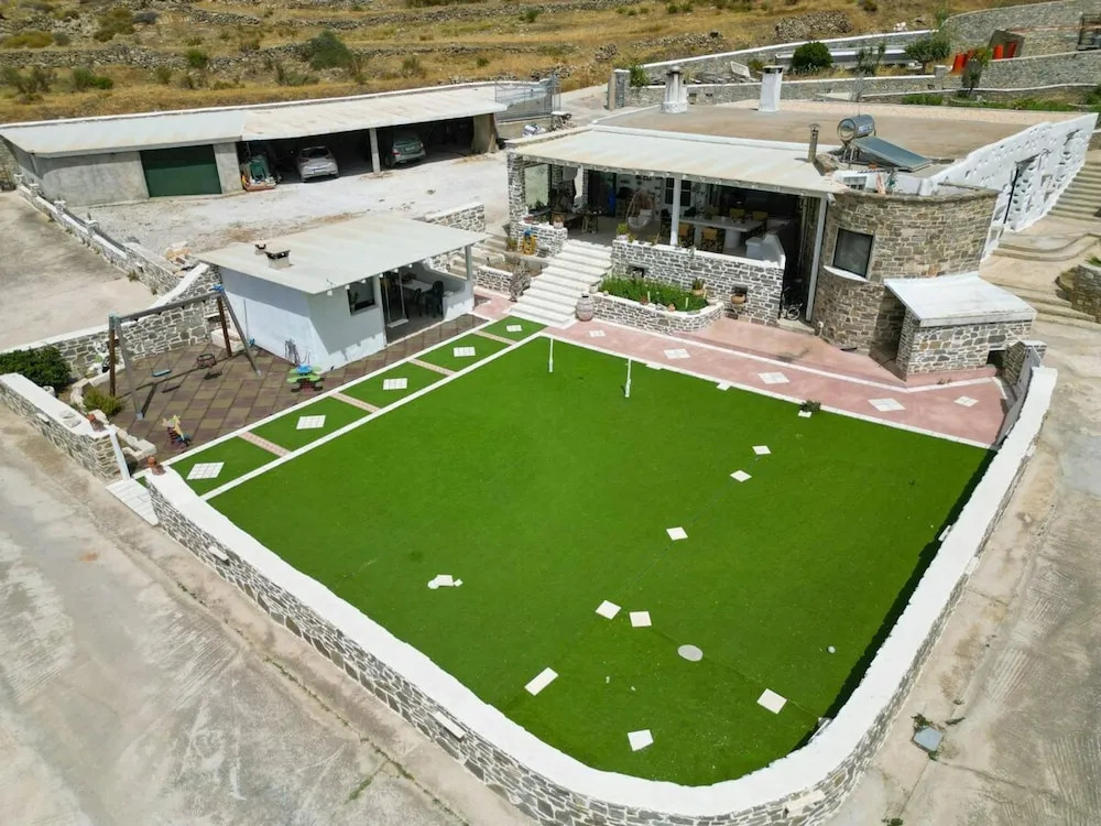 Stone View Paros 2 - carbon neutral hotel in Paros