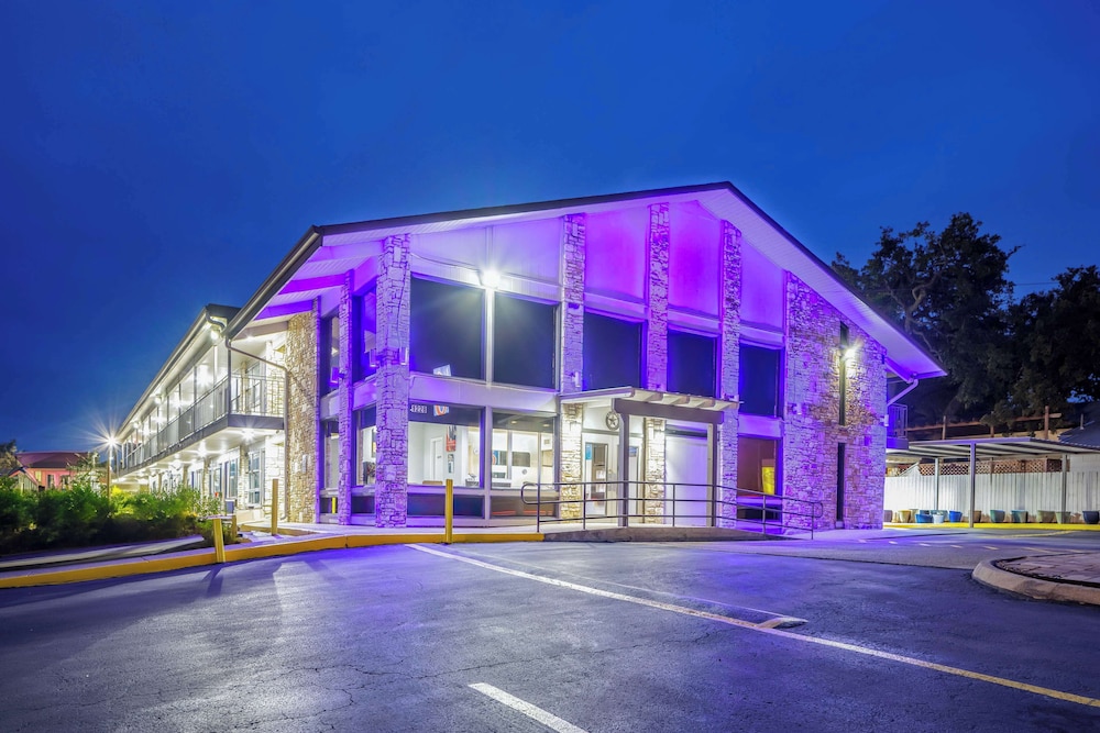 Motel 6 Boerne TX - photo 37