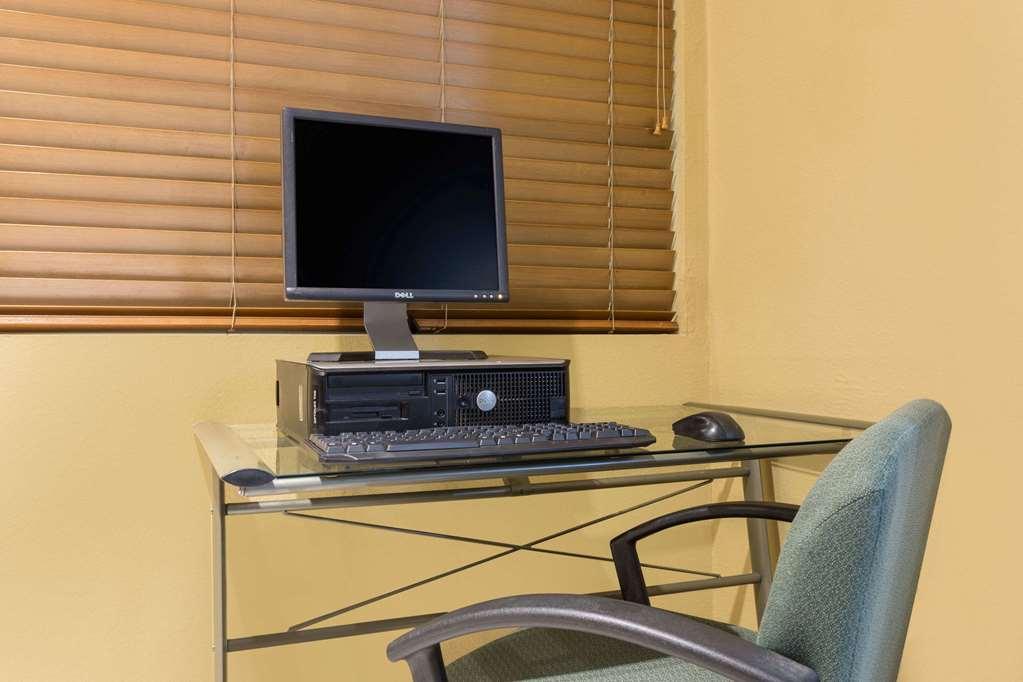 Days Inn Ashburn - photo 8