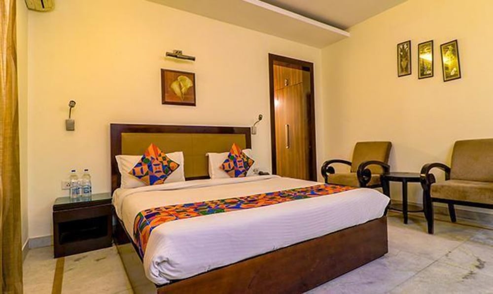 Fabhotel Imperial Inn - last minute hotel in Gurgaon