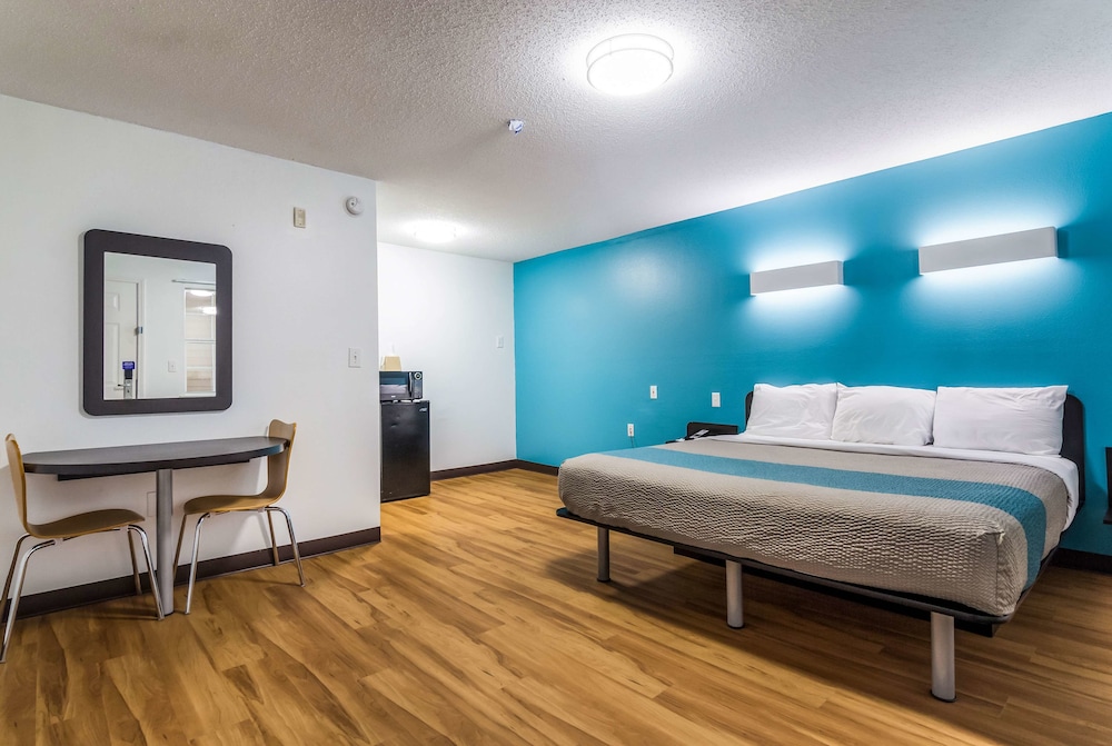 Motel 6 Gulf Shores AL - photo 10