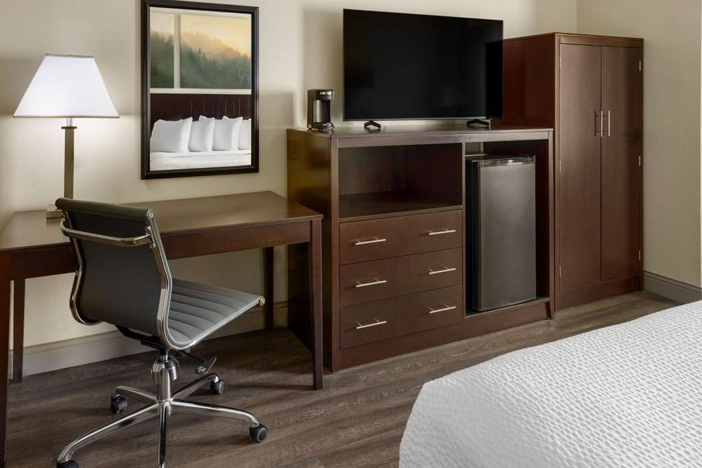 Days Inn by Wyndham Penn State - photo 2