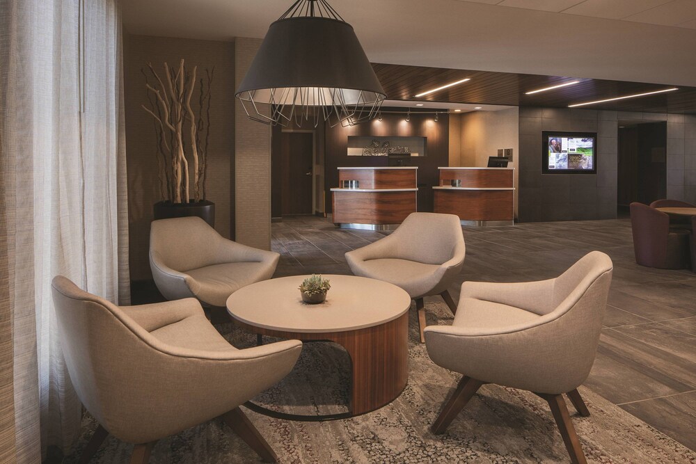 Courtyard by Marriott Petoskey at Victories Square - photo 16