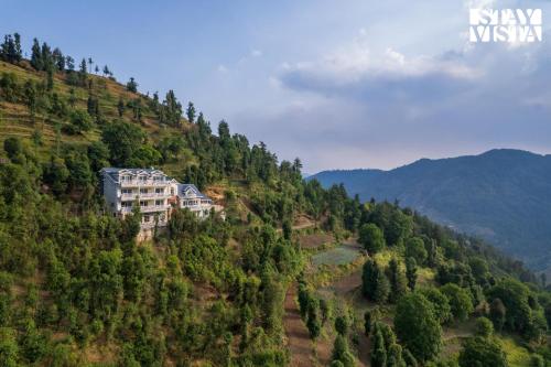 The Mohru Estate by Vieda Part of StayVista in Shimla, India