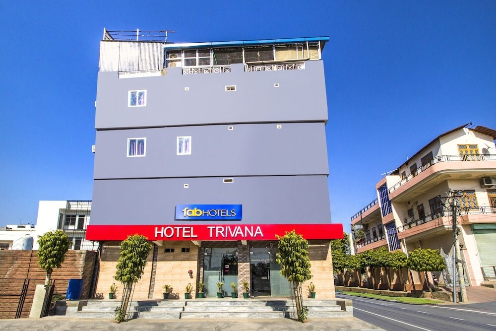 FabHotel Trivana pet-friendly hotel Jaipur
