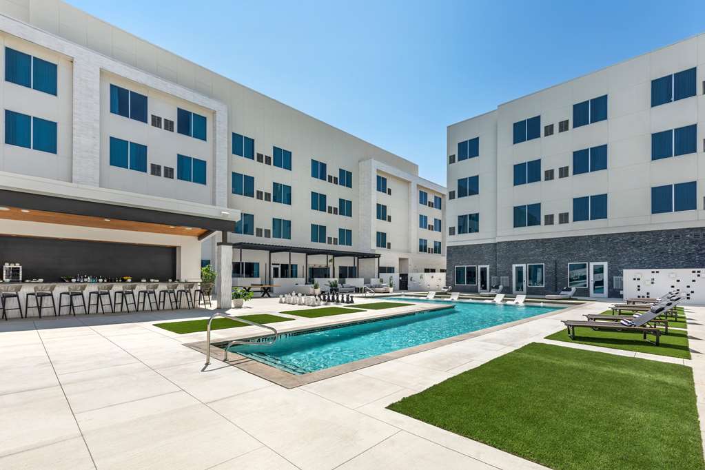 Cambria Hotel Waco University Riverfront - photo 35