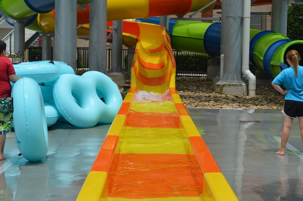 Country Cascades Waterpark Resort - photo 53