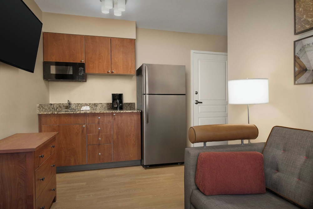 TownePlace Suites by Marriott Portland Hillsboro - photo 12