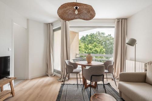 L'hotel de Jc Chu — hotel in Meylan