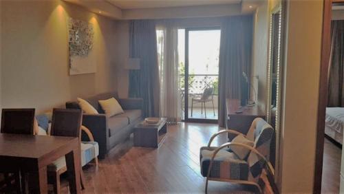 Sea View Apartment at Oasis