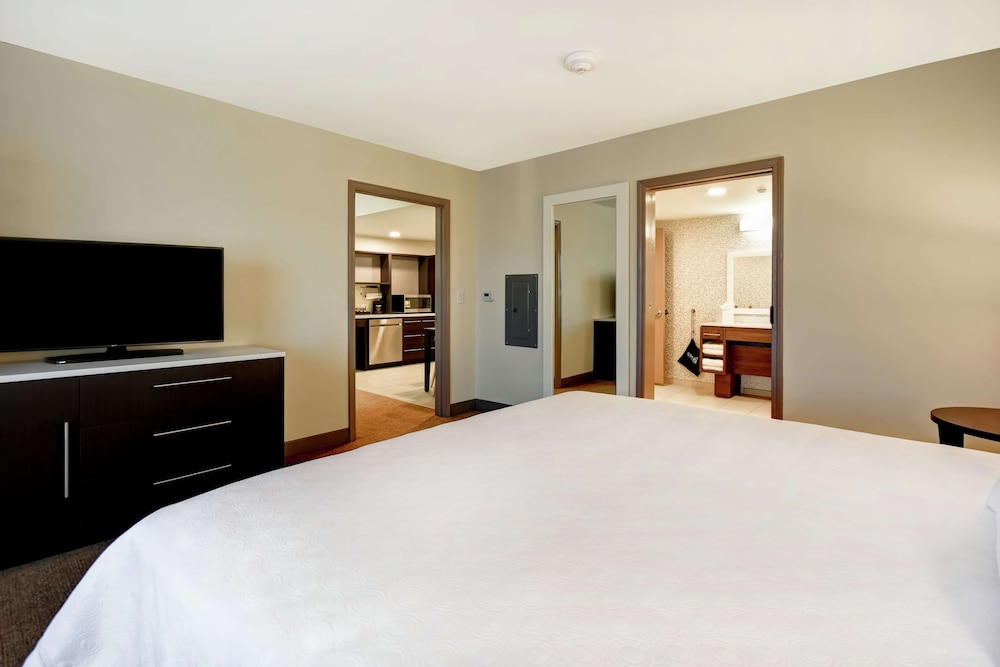 Home2 Suites by Hilton Lagrange - photo 15
