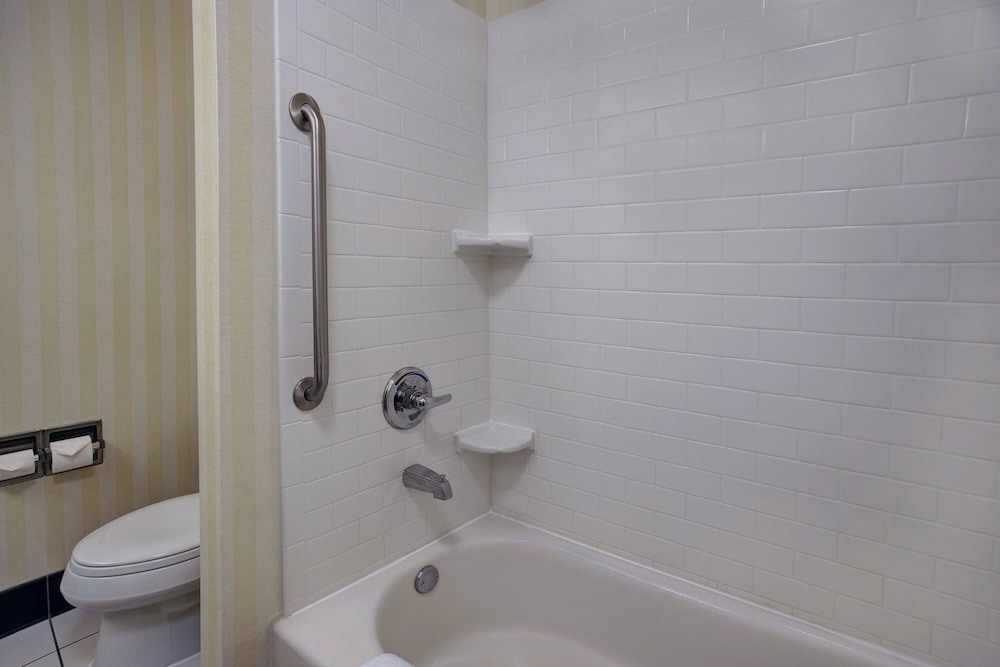 Fairfield Inn & Suites by Marriott Carlsbad - photo 26