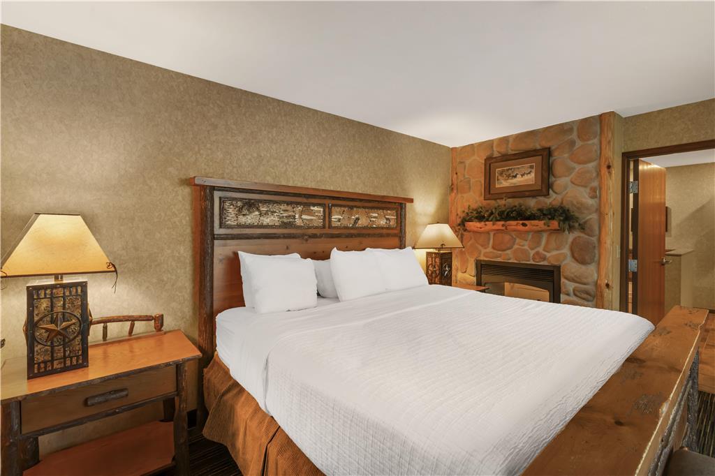 Best Western Plus Kelly Inn & Suites - photo 42