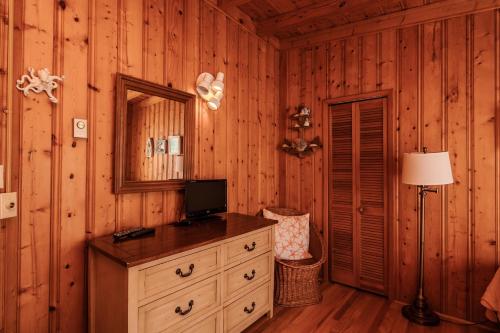 Boys Oh Boy by Oak Island Accommodations - photo 28