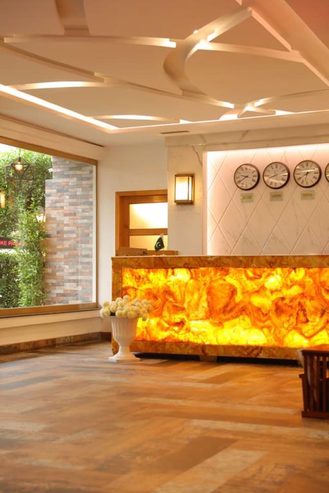 Lawrence View Hotel — hotel in Lahore