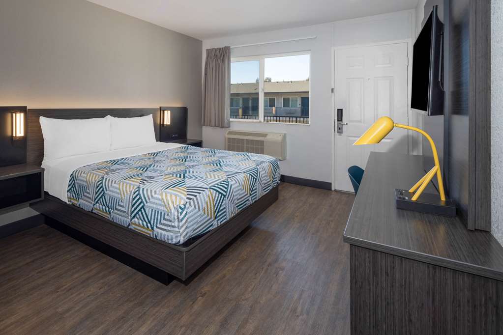 Motel 6 Fontana CA - photo 8
