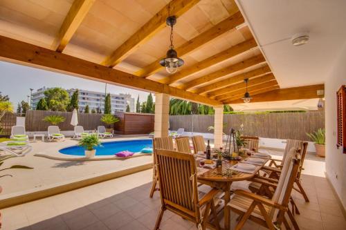 Ideal Property Mallorca Flor in Port D'alcudia, Spain