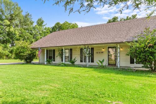 15 Min to LSU & Downtown Oak Hills Place Hideaway in Baton Rouge, United States