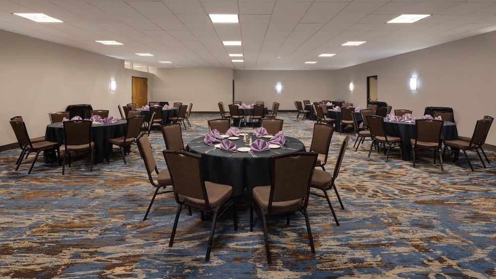 Holiday Inn San Jose Silicon Valley by IHG - photo 90