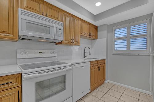 Canaveral Towers 401 - photo 50