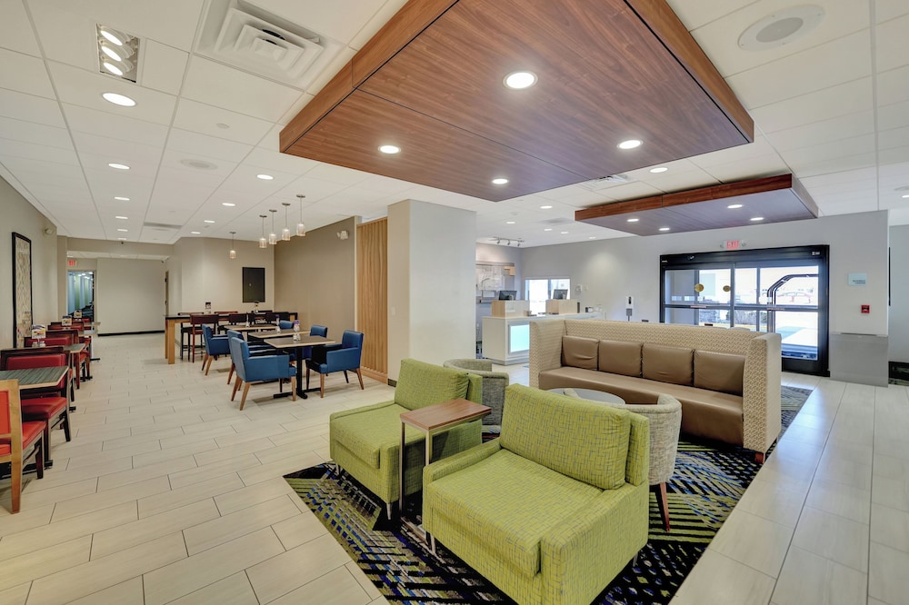 Holiday Inn Express Hotel & Suites Beatrice by IHG - photo 162
