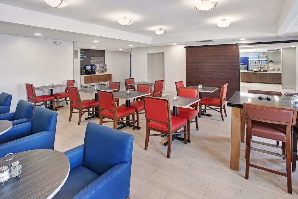 Holiday Inn Express Exton by IHG - photo 33