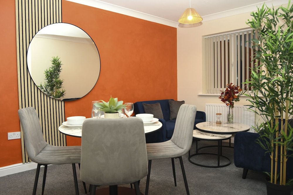 Warrington Suites by Relax Stays in Warrington, United Kingdom