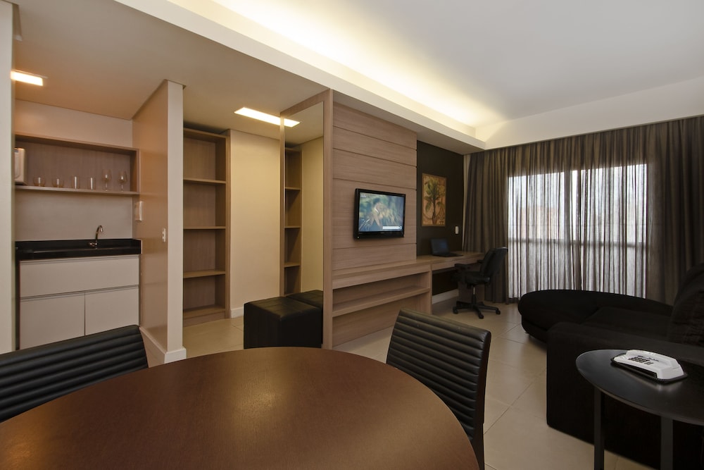Hotel Adrianópolis All Suites — Manaus — photo 3