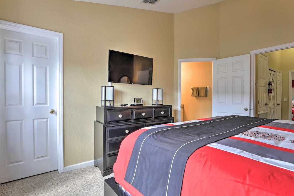 Resort Townhome w Splash Pool 7 Mi to Disney - photo 5
