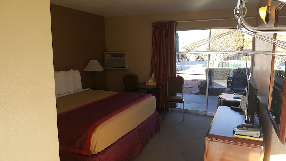 Lake Powell Canyon Inn - photo 16