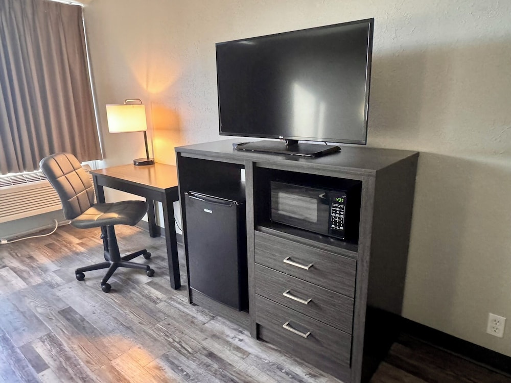 Baymont by Wyndham Great Falls City Center - photo 12