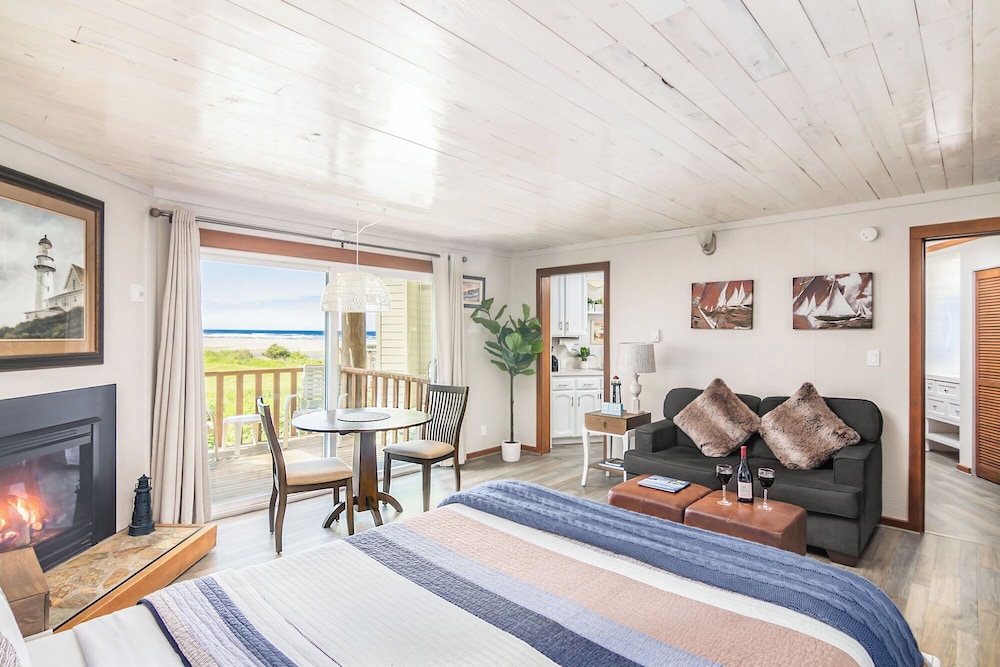 Little Creek Cove Beachfront Resort - photo 61