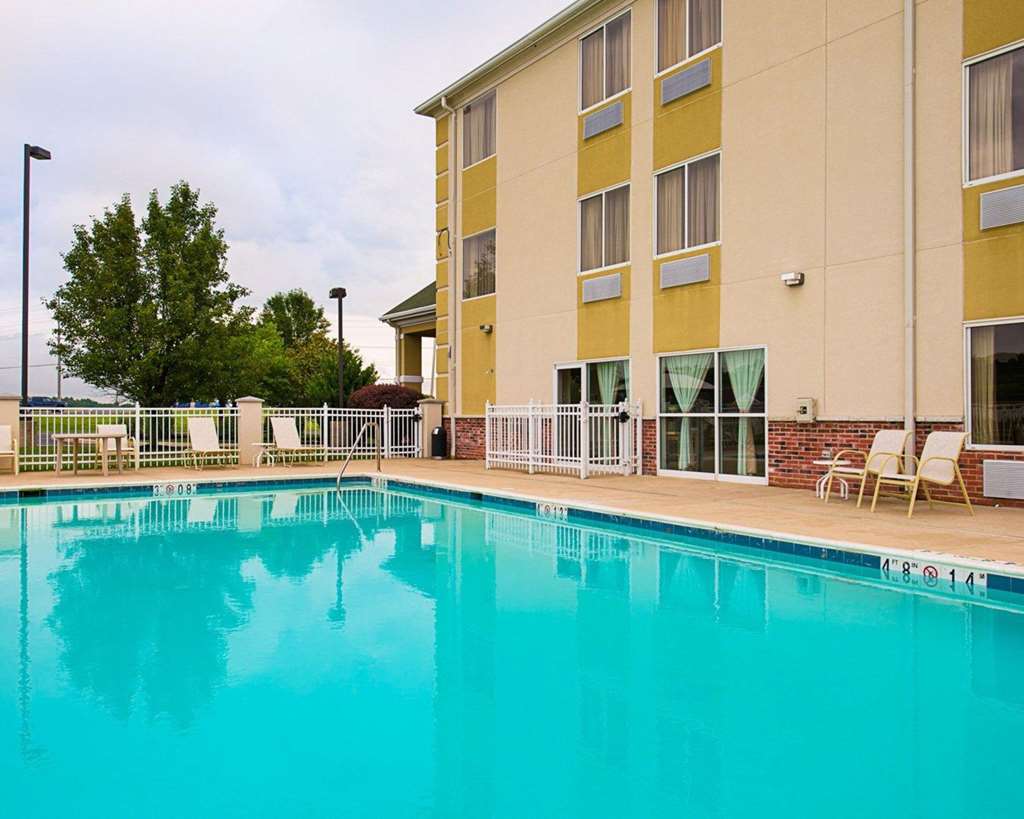 Quality Inn Spring Mills Martinsburg North - photo 23
