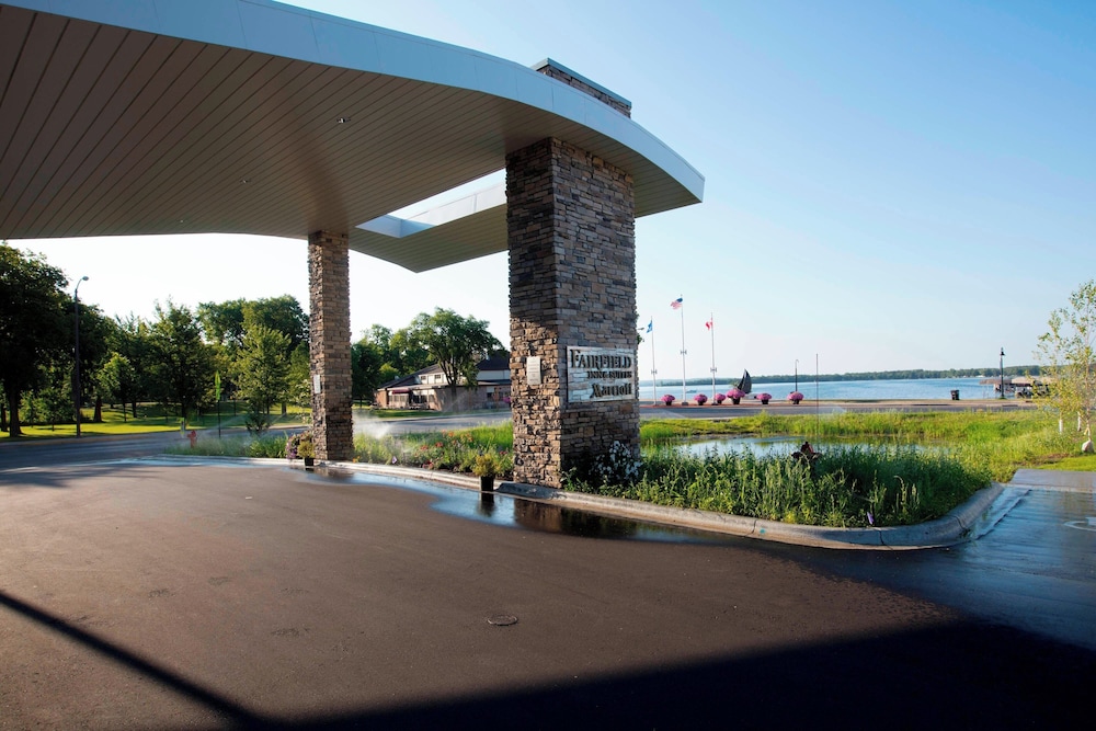 Fairfield Inn & Suites by Marriott Detroit Lakes - photo 61