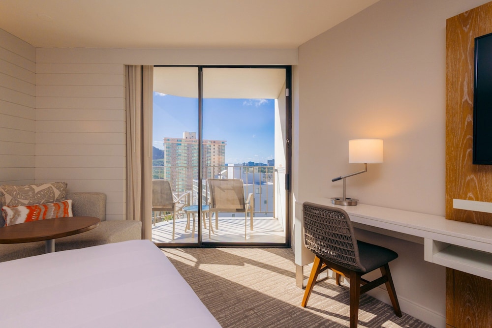 Waikiki Beach Marriott Resort & Spa - photo 46