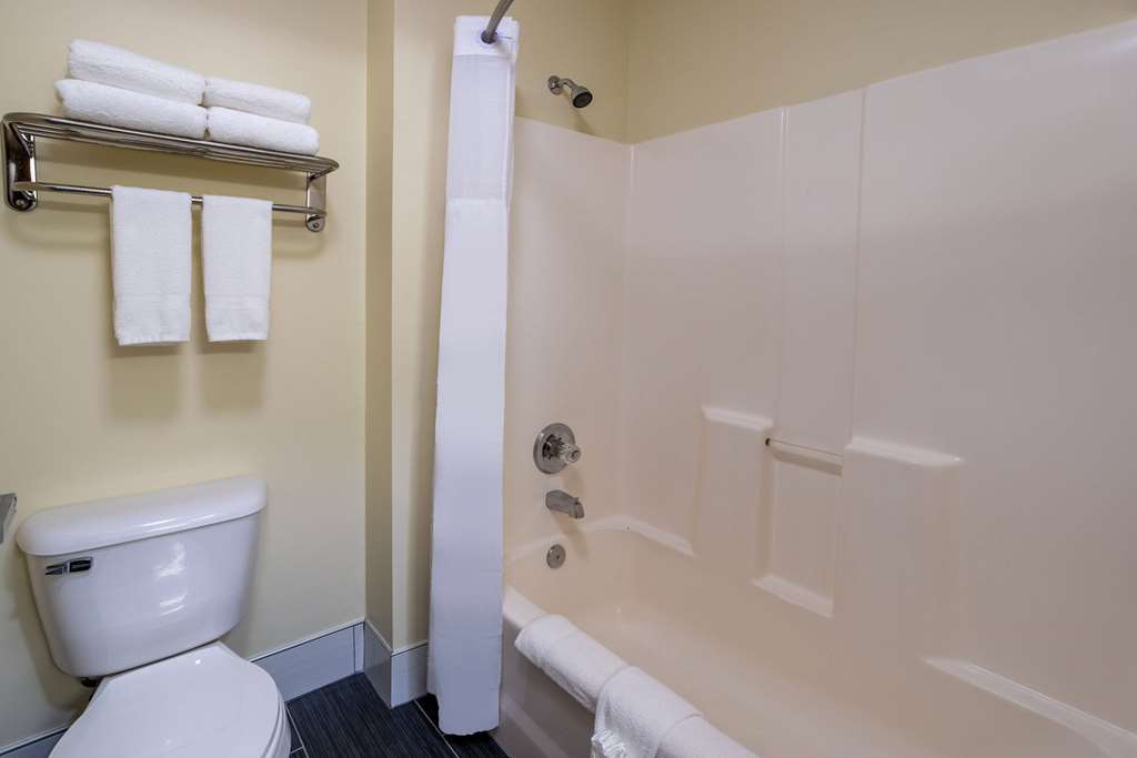 Days Inn by Wyndham Grayson - photo 30