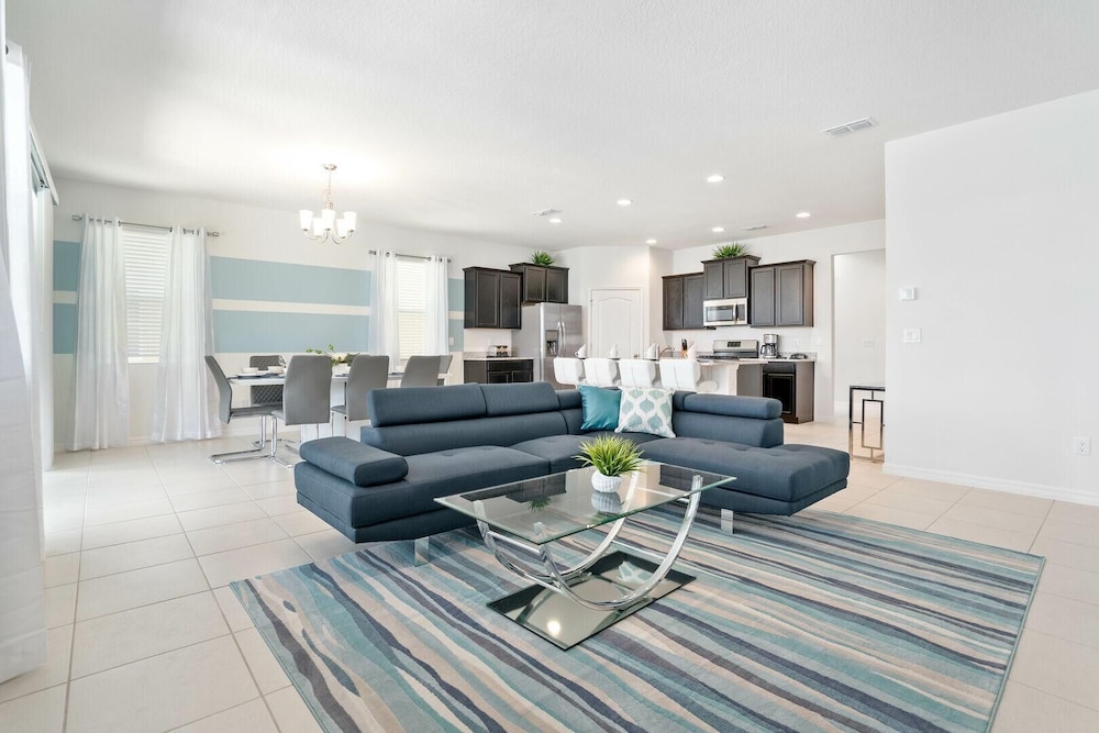 6082bod solterra Resort in Davenport, United States