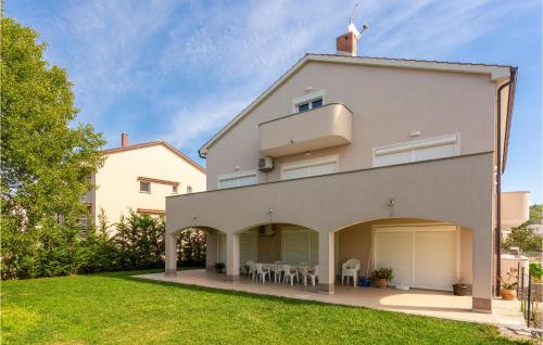 Stunning Apartment In Mladenici — 4-Star Luxury Hotel in Viskovo, Croatia