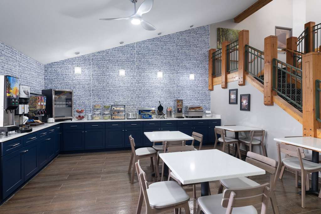 AmericInn by Wyndham Stuart - photo 39