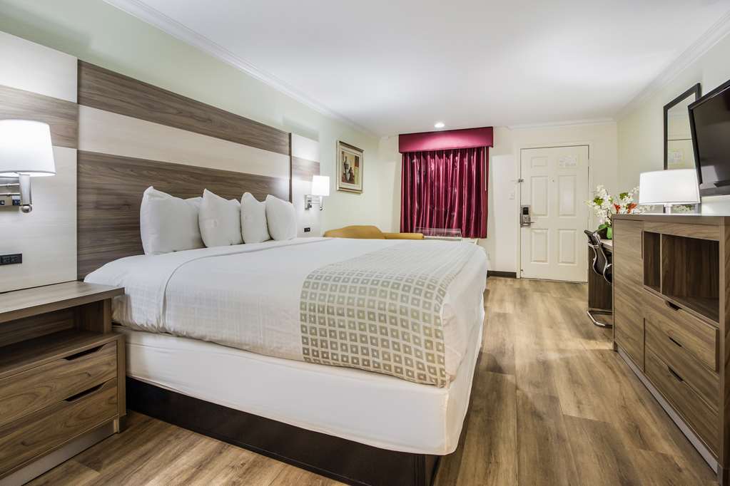 Americas Best Value Inn Columbus TX - photo 19