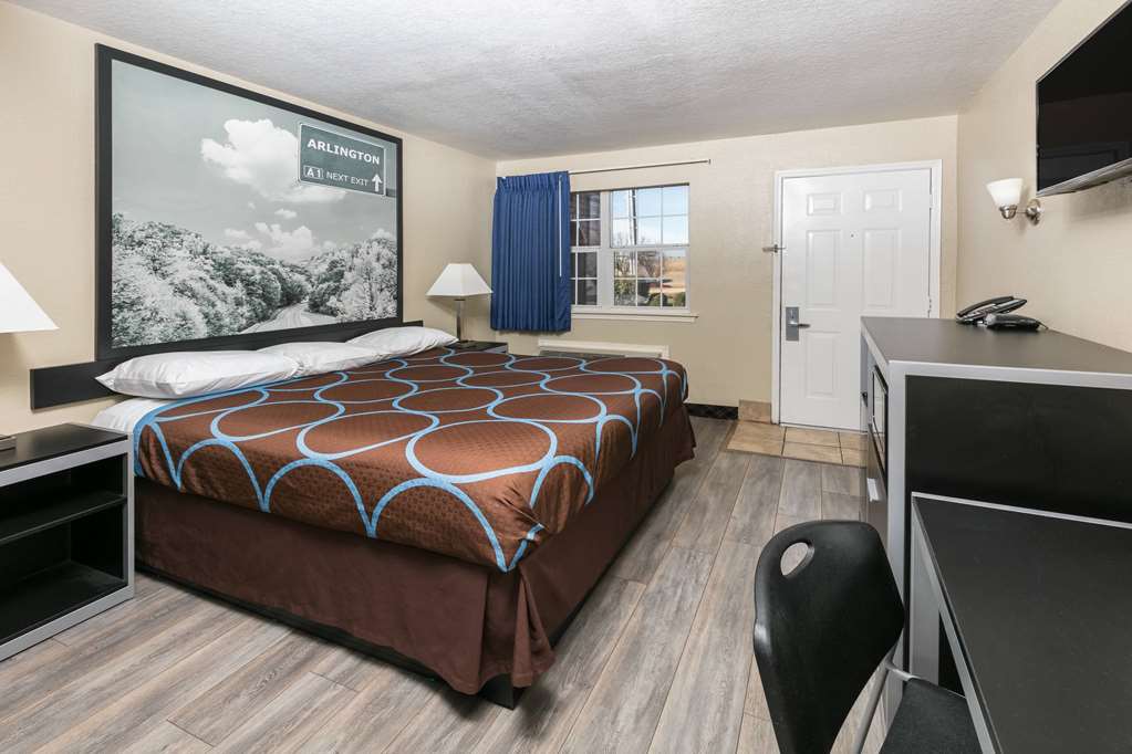 Super 8 by Wyndham Arlington Near AT&T Stadium - photo 14