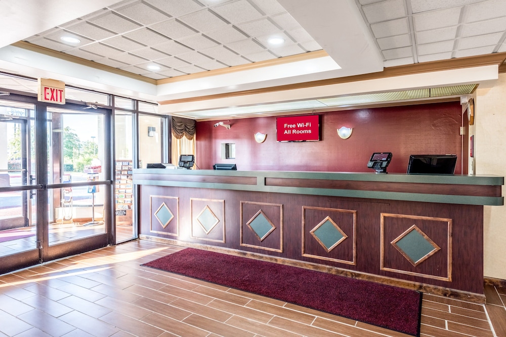 Red Roof Inn & Suites Clinton TN - photo 18