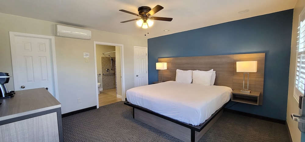 Pismo Beachwalker Inn & Suites - photo 24