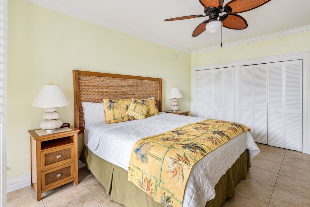 Coconut Beach Resort - photo 8