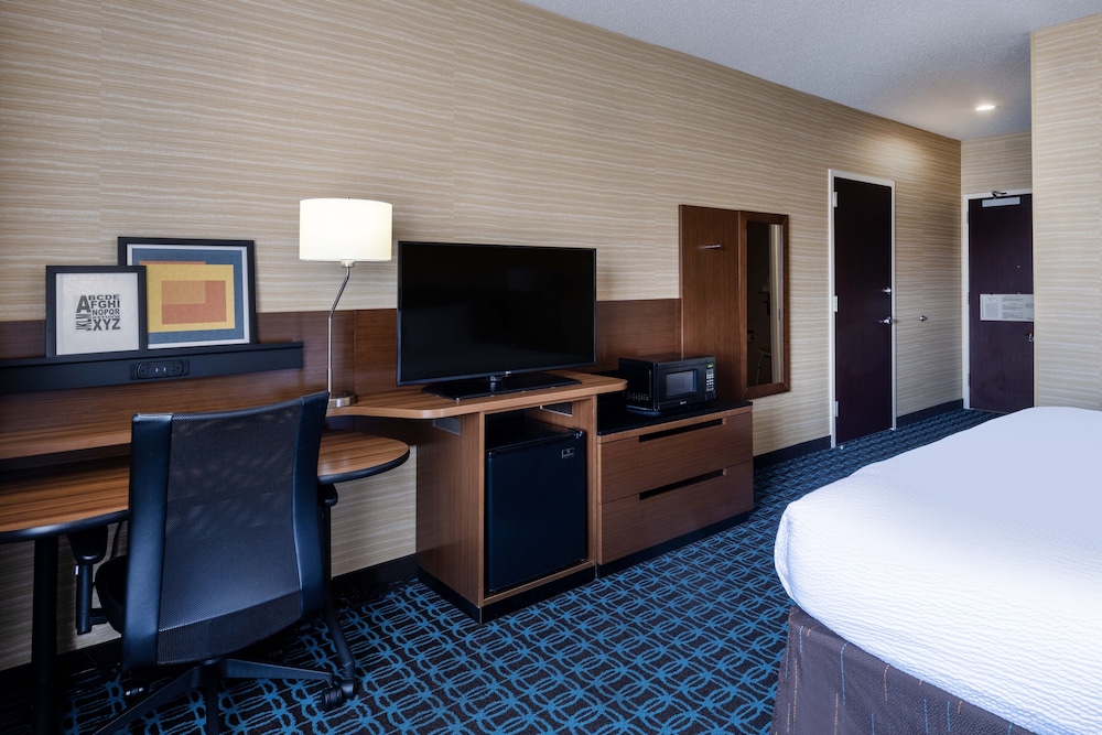 Fairfield Inn & Suites by Marriott Detroit Lakes - photo 26