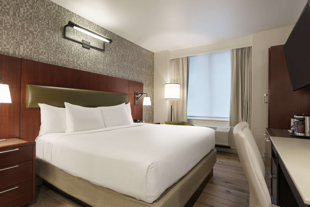 DoubleTree by Hilton New York Downtown - photo 21